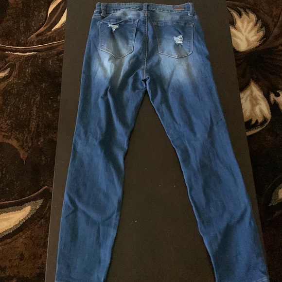 ripped jean - Picture 3 of 6